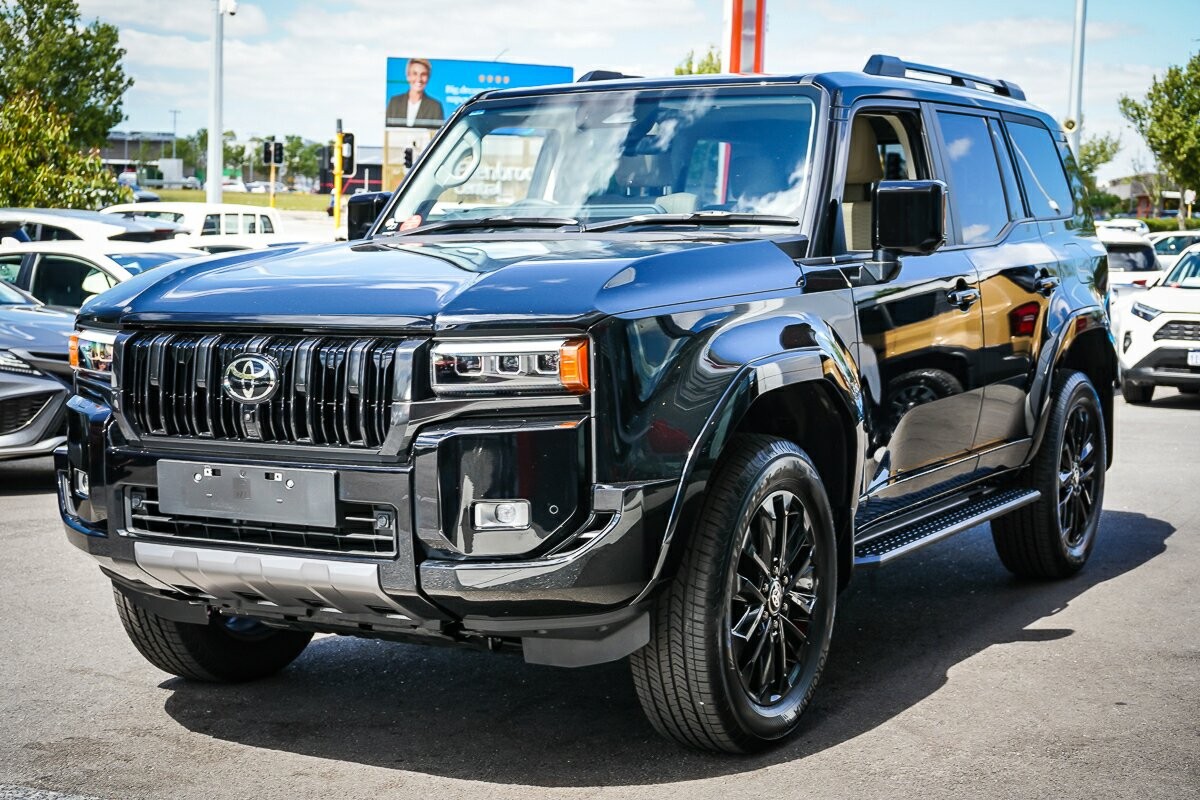 Toyota Landcruiser Prado image 4