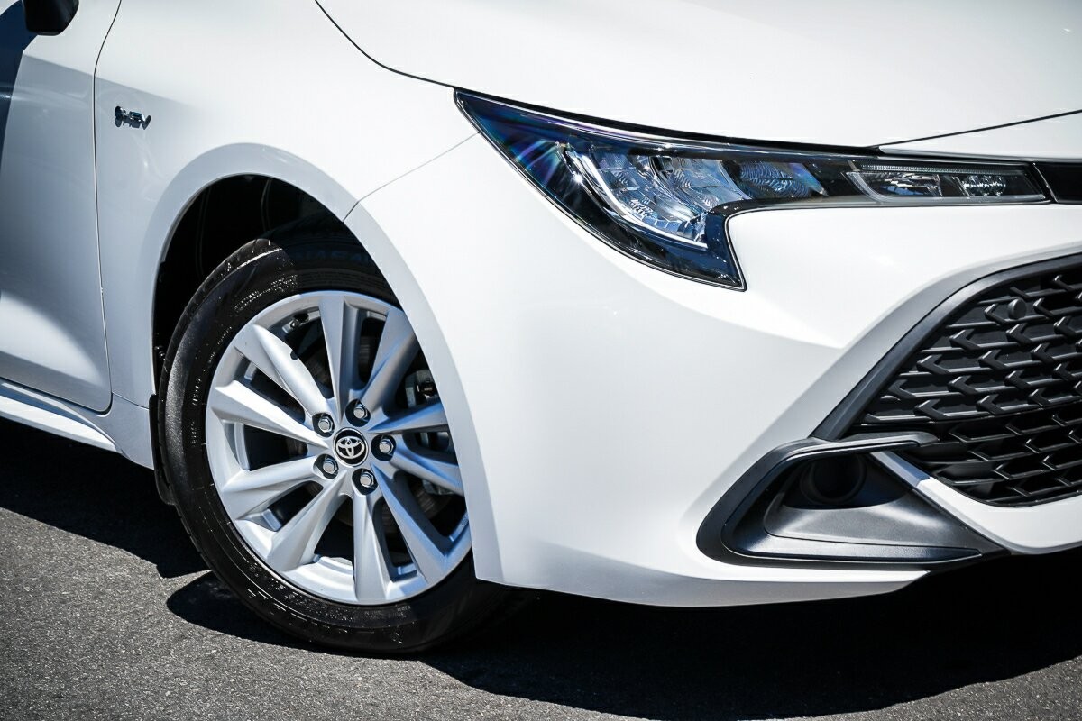 Toyota Corolla image 2