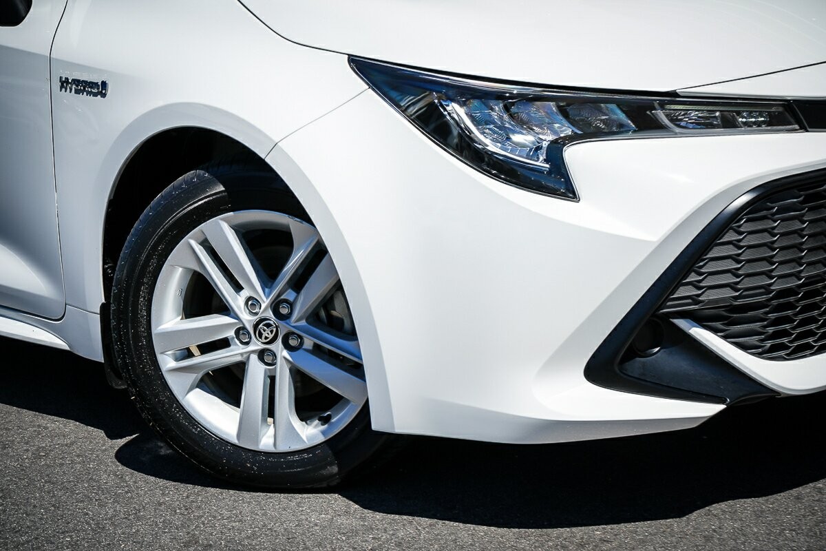 Toyota Corolla image 2