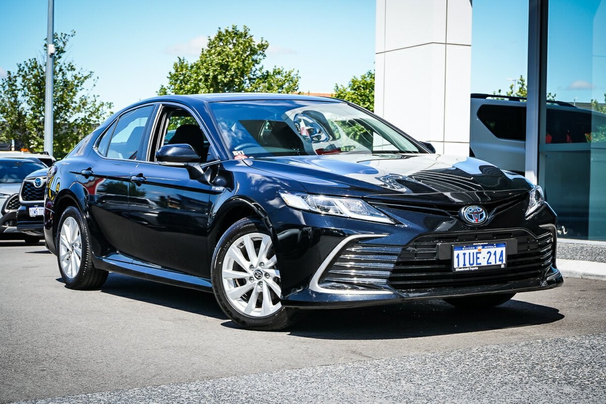 Toyota Camry image 1