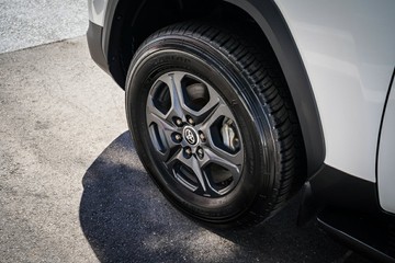 https://vehicle-cdn.autoleague.cloud/34708_6511613_5.jpg