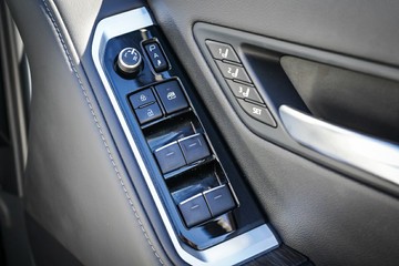 https://vehicle-cdn.autoleague.cloud/34708_6511747_16.jpg