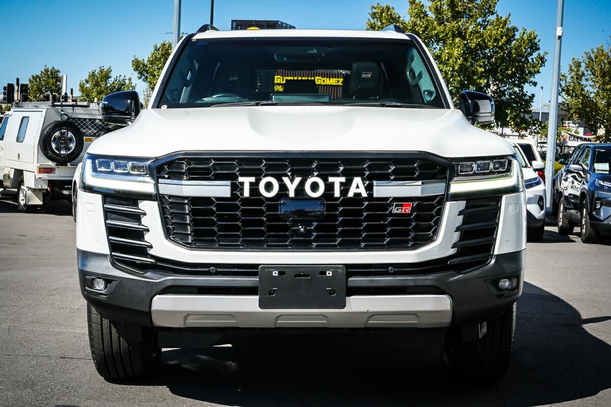 Toyota Landcruiser image 3