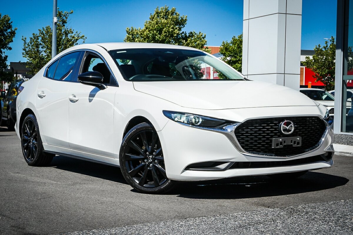Mazda 3 image 1
