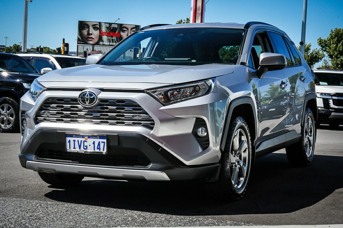 Toyota Rav4 image 4