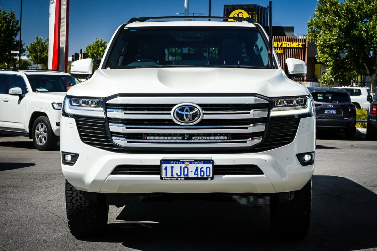 Toyota Landcruiser image 3