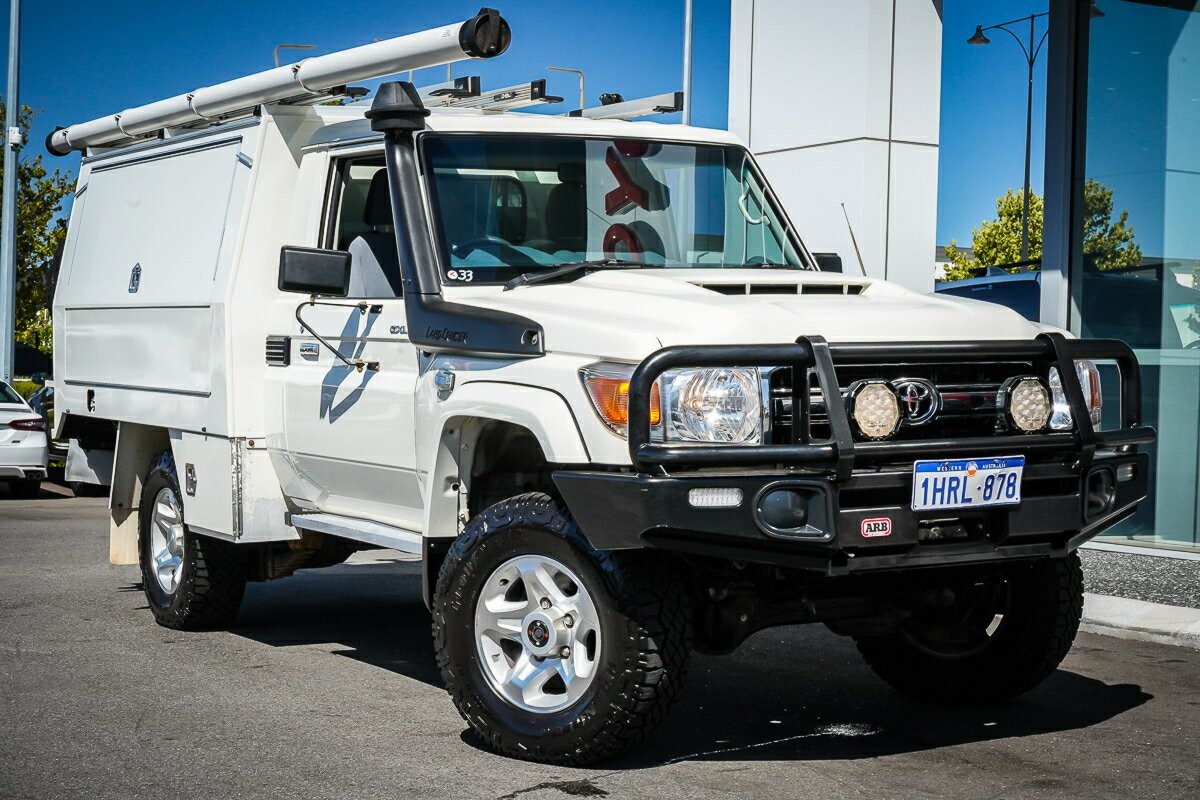 Toyota Landcruiser image 1