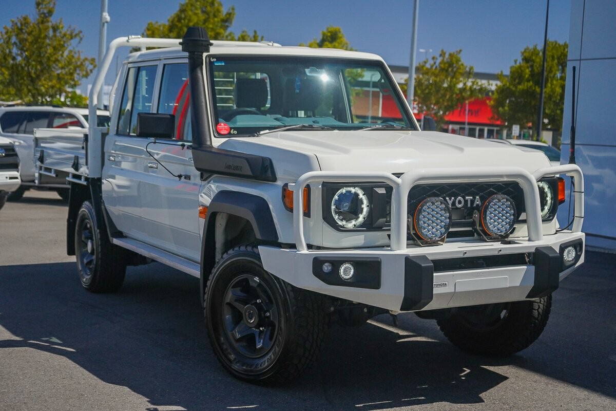 Toyota Landcruiser image 1