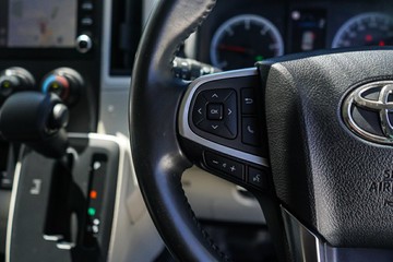 https://vehicle-cdn.autoleague.cloud/34708_6511904_16.jpg