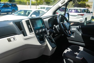 https://vehicle-cdn.autoleague.cloud/34708_6511904_21.jpg