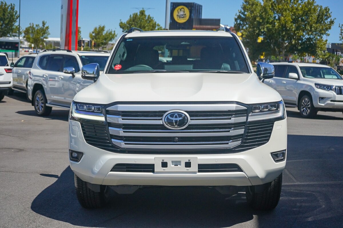 Toyota Landcruiser image 3