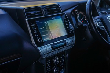 https://vehicle-cdn.autoleague.cloud/34708_6511957_21.jpg
