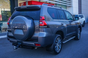 https://vehicle-cdn.autoleague.cloud/34708_6511957_8.jpg