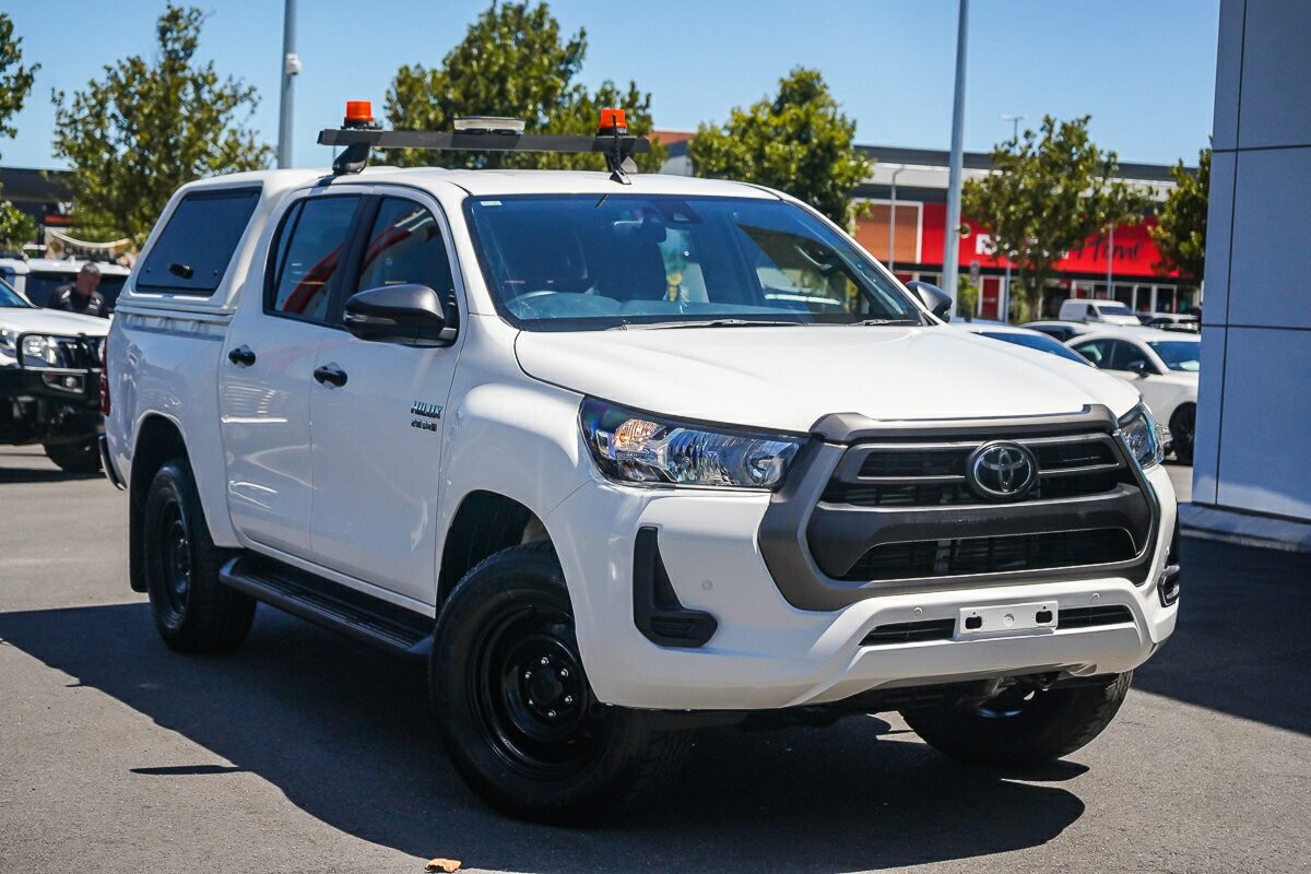 Toyota Hilux image 1