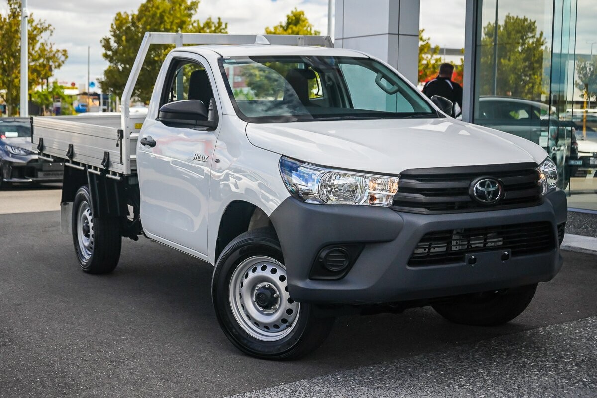 Toyota Hilux image 1