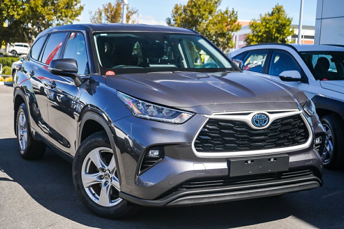 Toyota Kluger image 1