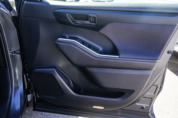 https://vehicle-cdn.autoleague.cloud/34708_6512076_11.jpg