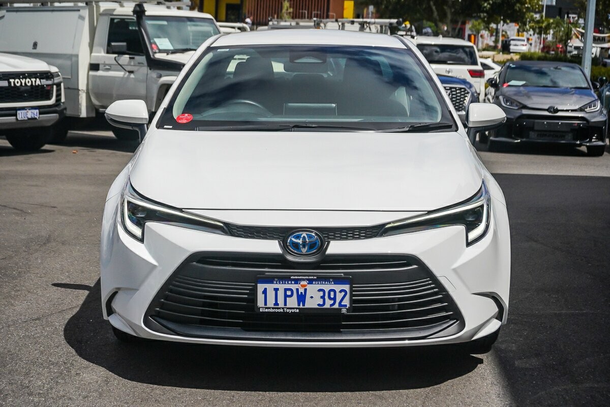 Toyota Corolla image 3