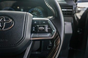 https://vehicle-cdn.autoleague.cloud/34708_6512113_14.jpg