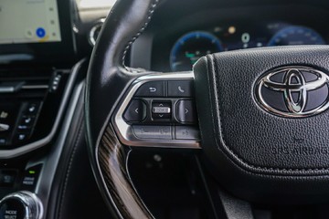 https://vehicle-cdn.autoleague.cloud/34708_6512113_15.jpg