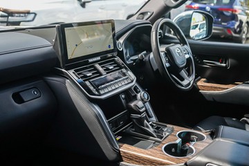 https://vehicle-cdn.autoleague.cloud/34708_6512113_20.jpg