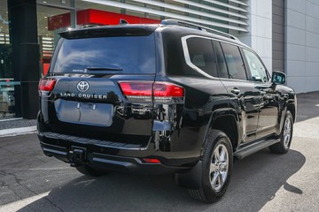 https://vehicle-cdn.autoleague.cloud/34708_6512113_8.jpg