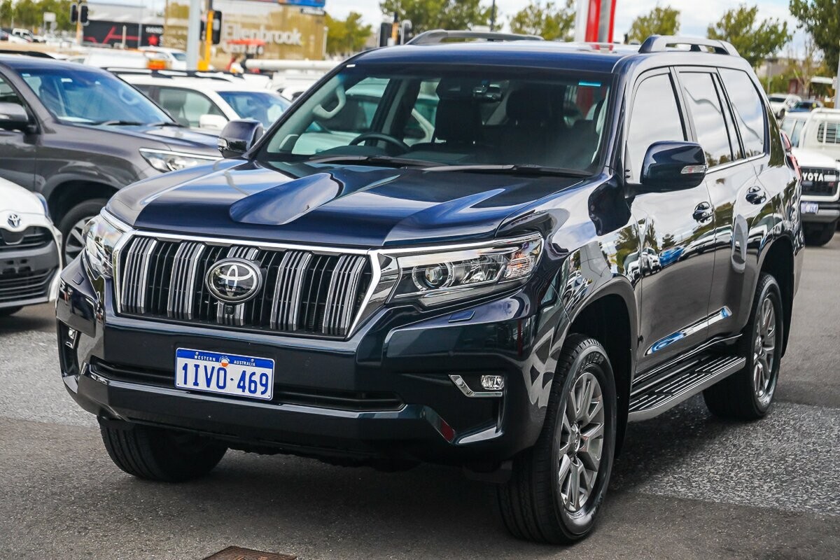 Toyota Landcruiser Prado image 4