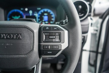 https://vehicle-cdn.autoleague.cloud/34708_6512144_14.jpg