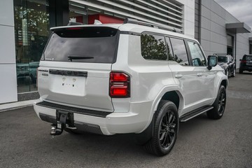 https://vehicle-cdn.autoleague.cloud/34708_6512144_8.jpg