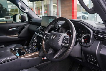https://vehicle-cdn.autoleague.cloud/34708_6512163_13.jpg