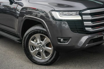https://vehicle-cdn.autoleague.cloud/34708_6512163_2.jpg