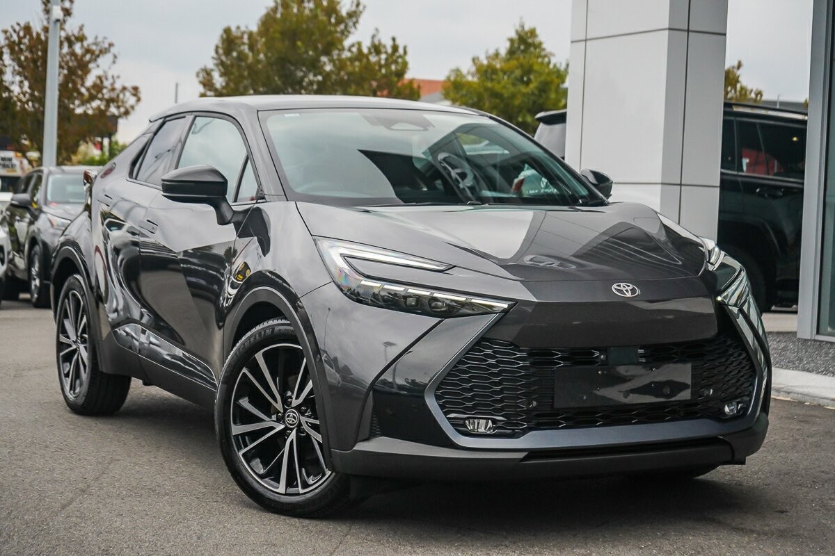 Toyota C-hr image 1