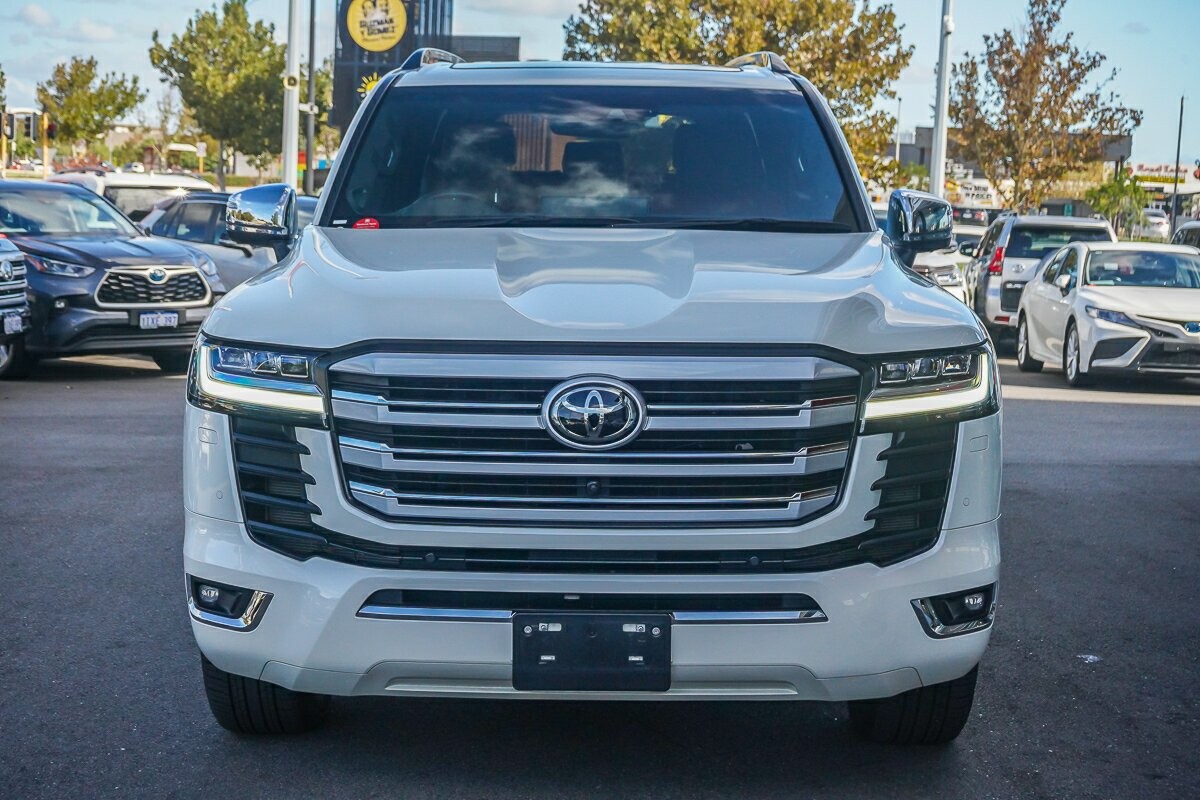 Toyota Landcruiser image 3