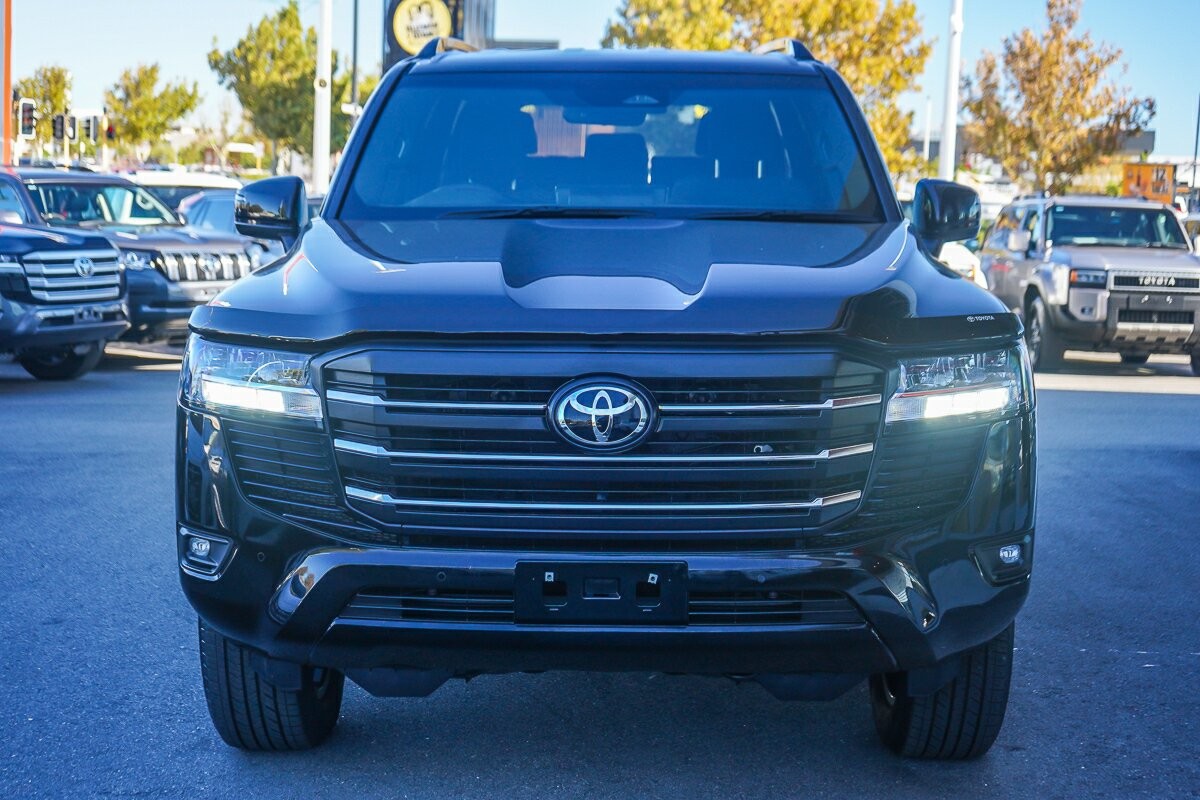 Toyota Landcruiser image 3