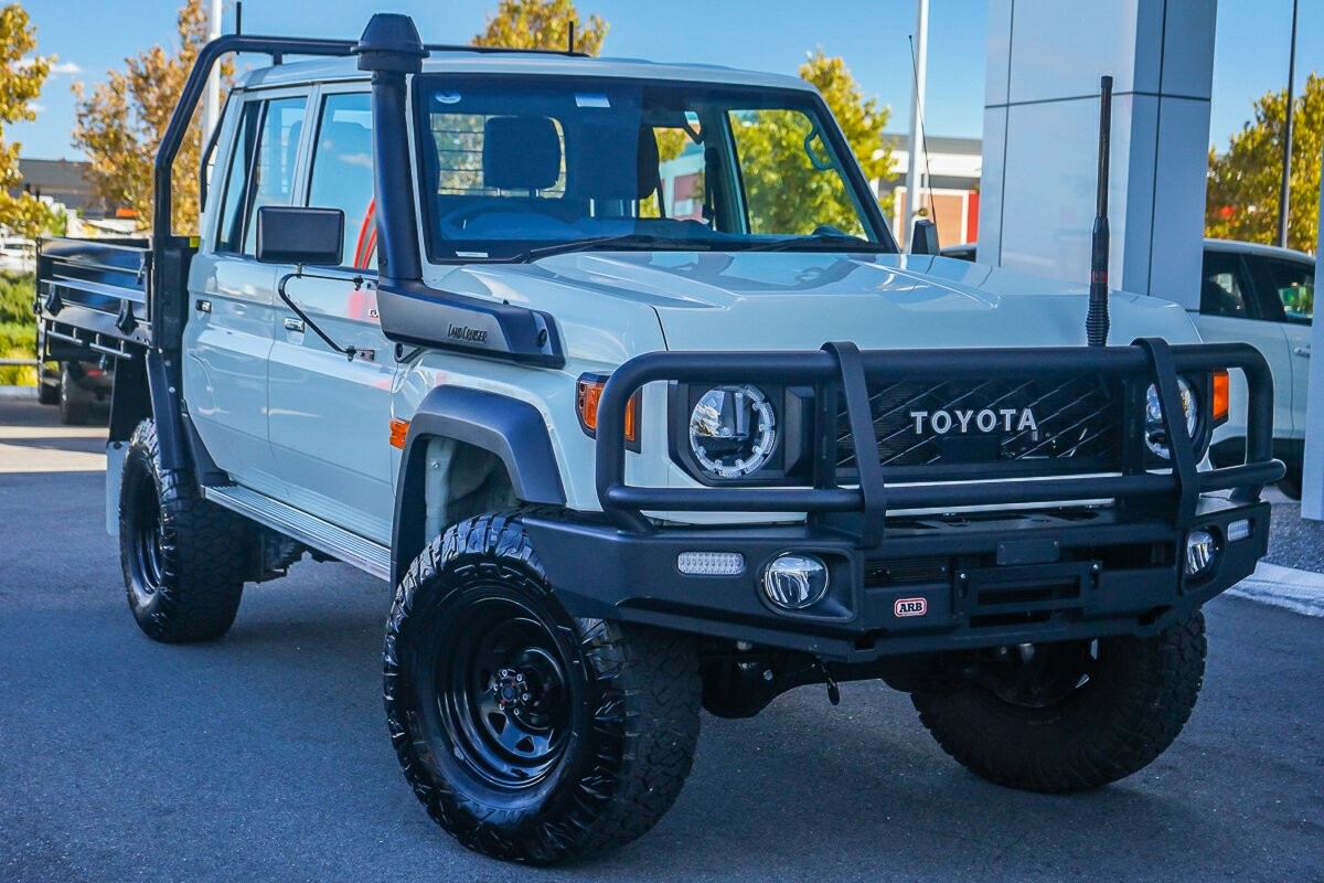 Toyota Landcruiser image 1