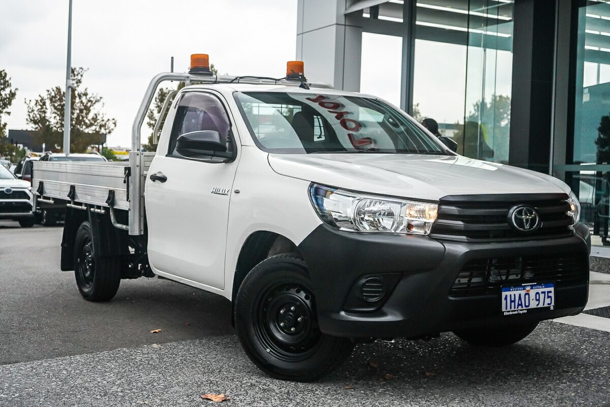Toyota Hilux image 1