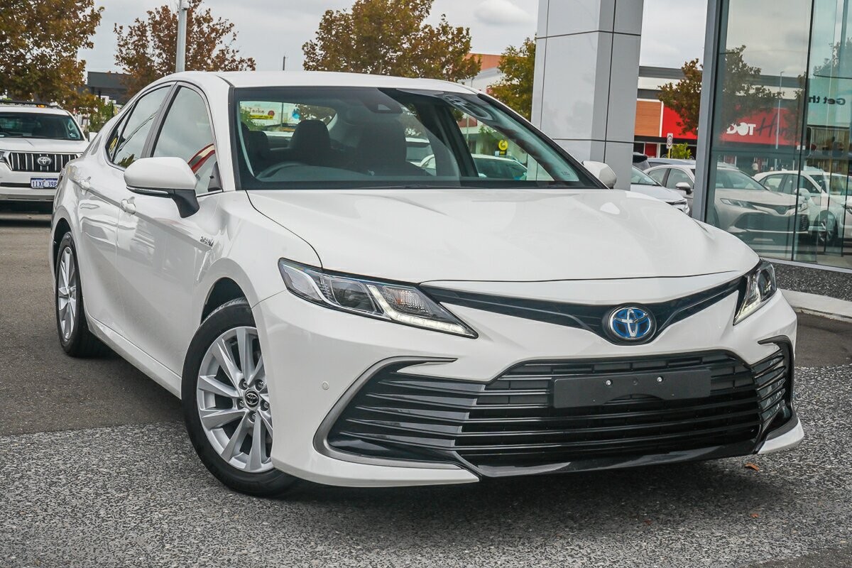 Toyota Camry image 1
