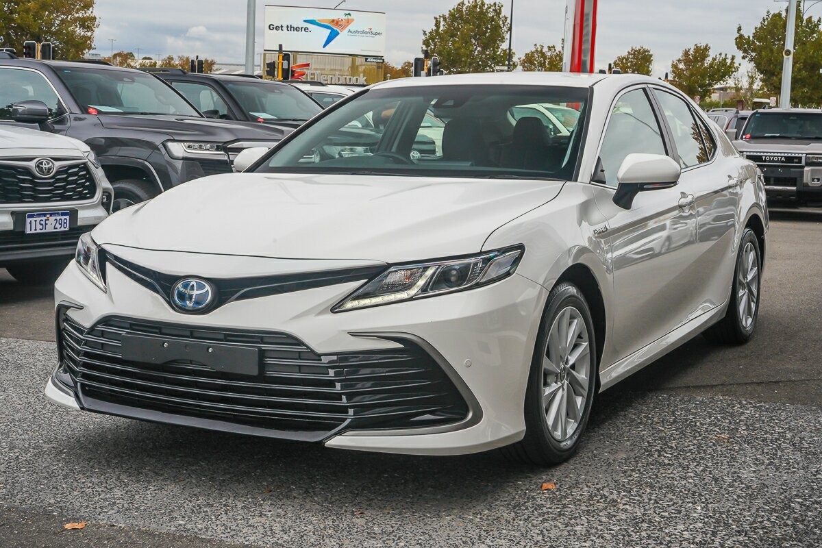 Toyota Camry image 4