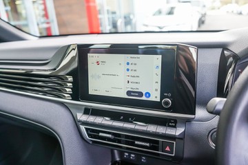 https://vehicle-cdn.autoleague.cloud/34708_6512346_17.jpg