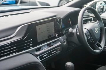 https://vehicle-cdn.autoleague.cloud/34708_6512346_21.jpg