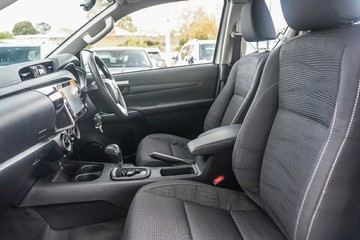 https://vehicle-cdn.autoleague.cloud/34708_6512409_23.jpg