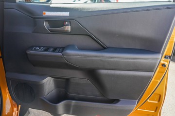 https://vehicle-cdn.autoleague.cloud/34708_6512435_11.jpg