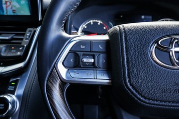 https://vehicle-cdn.autoleague.cloud/34708_6512436_17.jpg