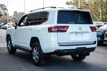 https://vehicle-cdn.autoleague.cloud/34708_6512436_6.jpg