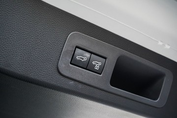 https://vehicle-cdn.autoleague.cloud/34708_6512450_10.jpg