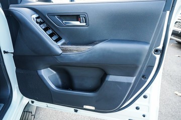 https://vehicle-cdn.autoleague.cloud/34708_6512450_13.jpg