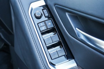 https://vehicle-cdn.autoleague.cloud/34708_6512450_14.jpg