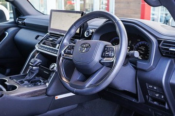 https://vehicle-cdn.autoleague.cloud/34708_6512450_15.jpg