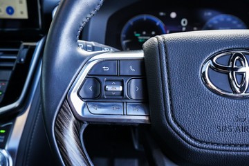 https://vehicle-cdn.autoleague.cloud/34708_6512450_17.jpg