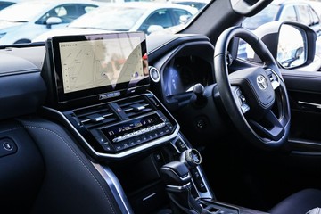 https://vehicle-cdn.autoleague.cloud/34708_6512450_24.jpg